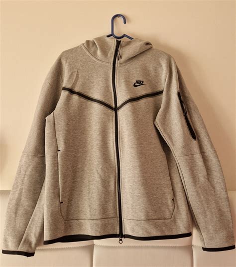 nike tech fleece usata.